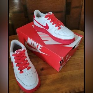 nike air force 1’s low